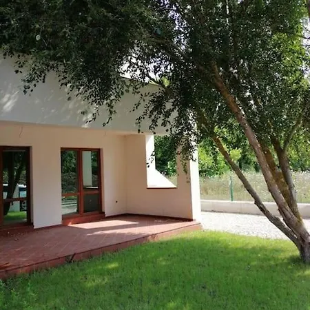 Къща За Гости “ Оазис “ Ет.2 Appartement Lozenets